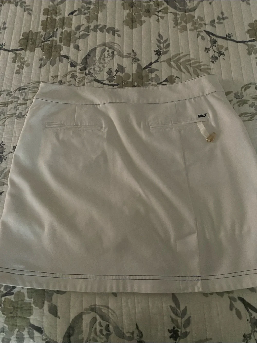 Vineyard Vines White Lined Skort with Contrast Stitching